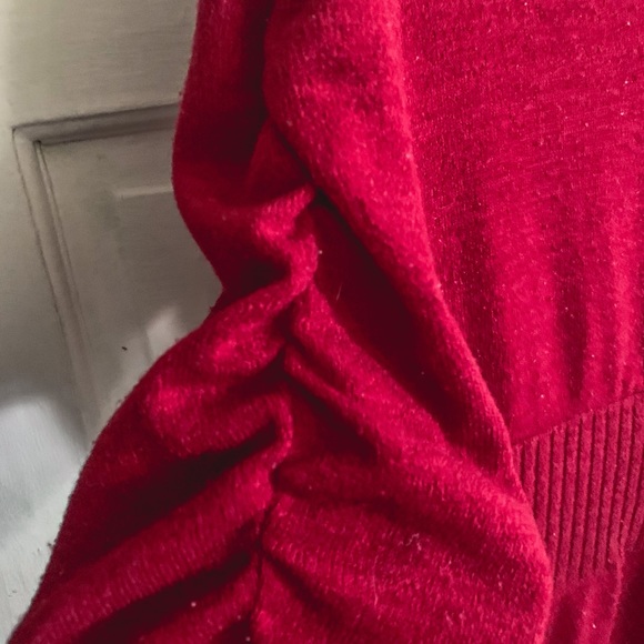 Red fitted sweater dress - Picture 3 of 5